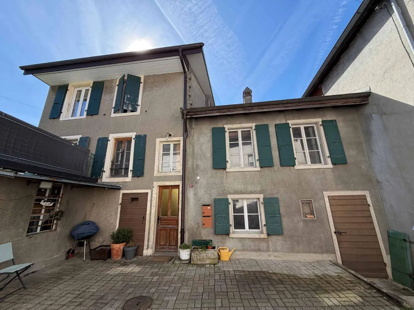 Set of two village buildings for complete renovation, offers high potential for value increase - Photo 1 of 2