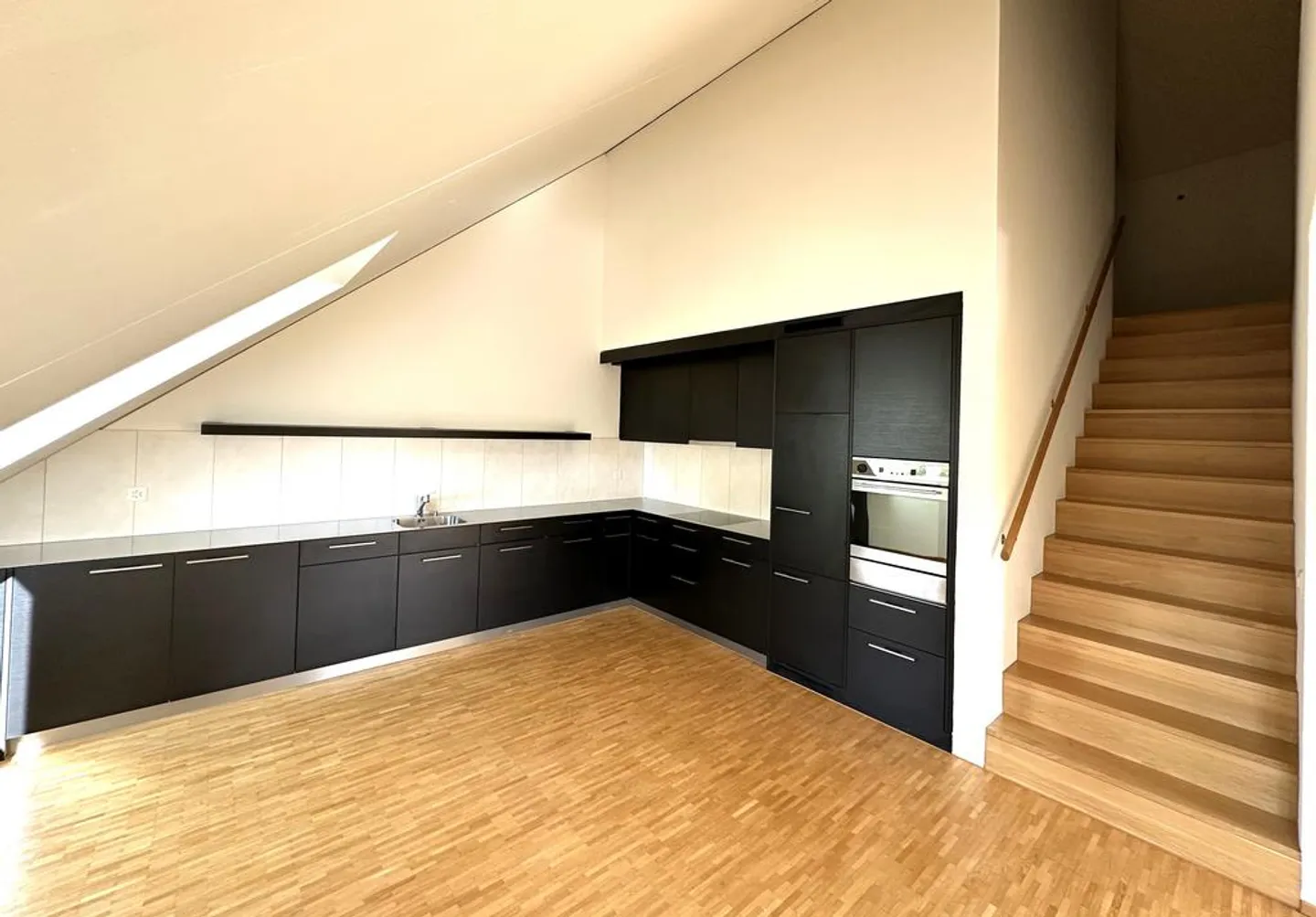 Ampio appartamento duplex di 4,5 locali a Diegten - Foto 2 di 10