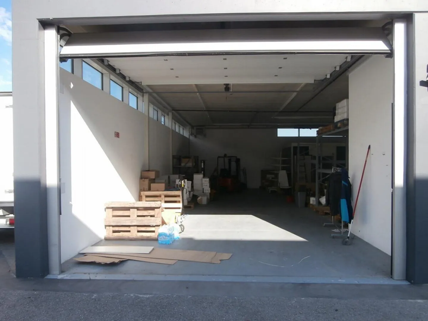BALERNA – INDUSTRIAL BUILDING FULLY RENTED OUT - Photo 13 of 14