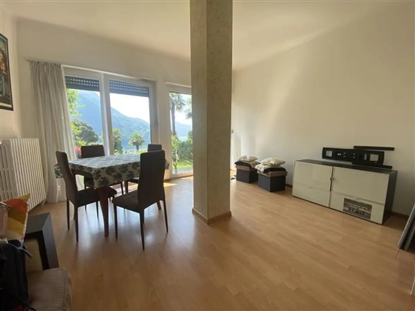 Appartamento Elegante con Vista Lago - Foto 2 di 10