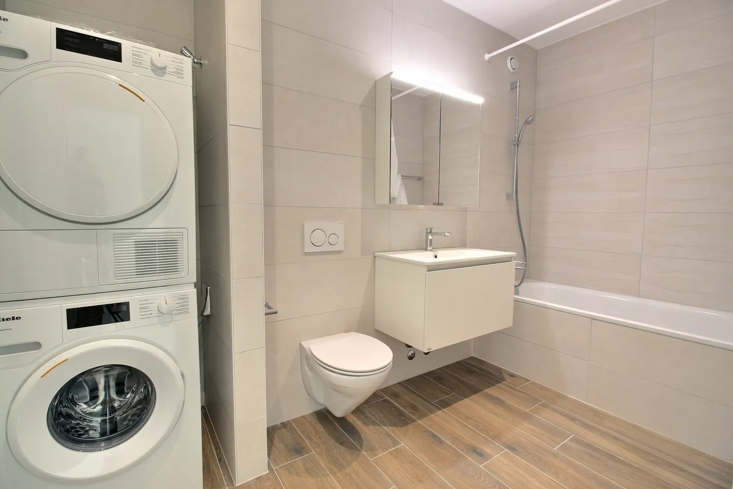Appartamento con 3,5 stanze in affitto! - Foto 7 di 11