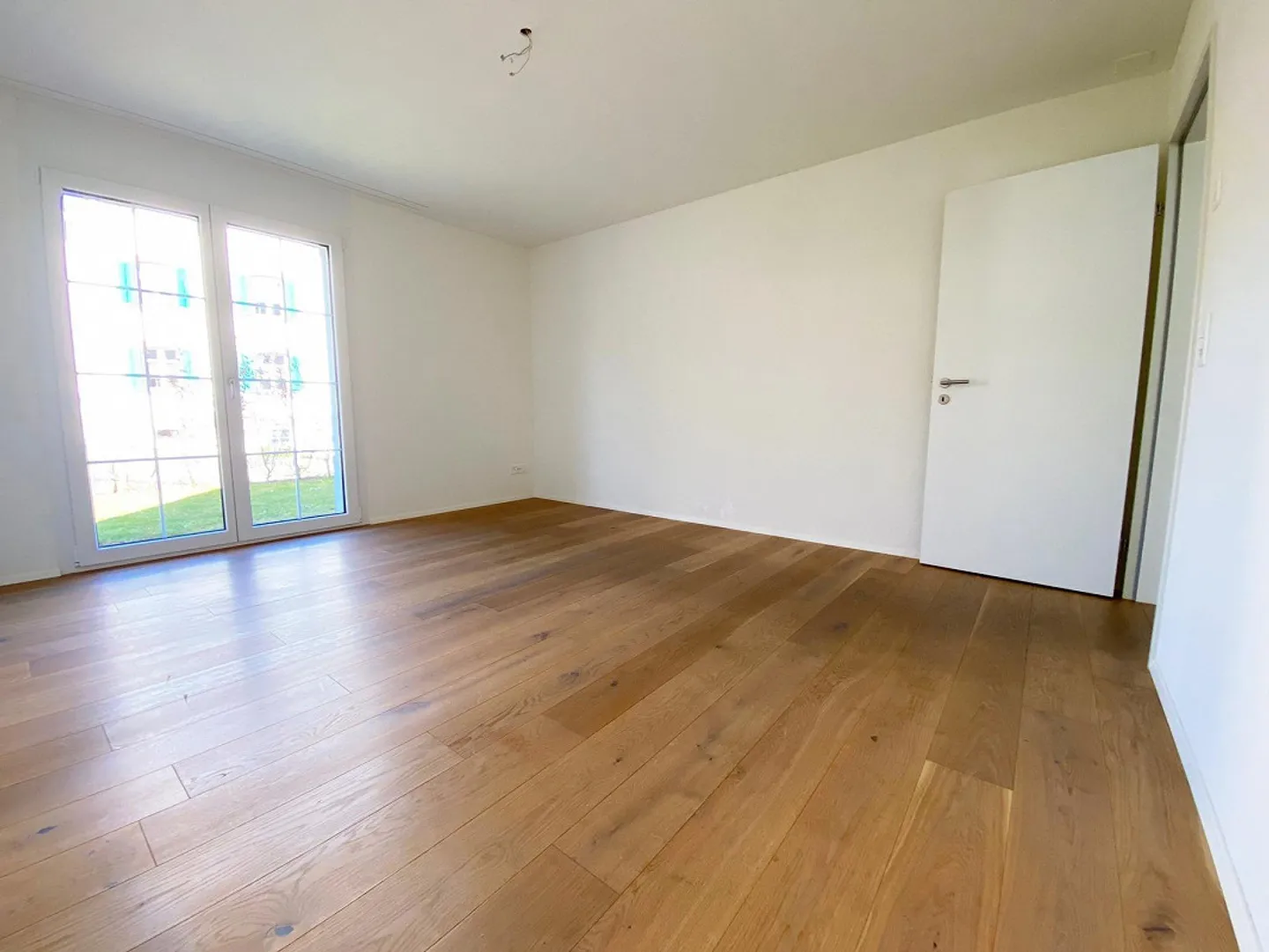 Spacious 3.5-room apartment with terrace and private washing tower - Photo 8 of 12