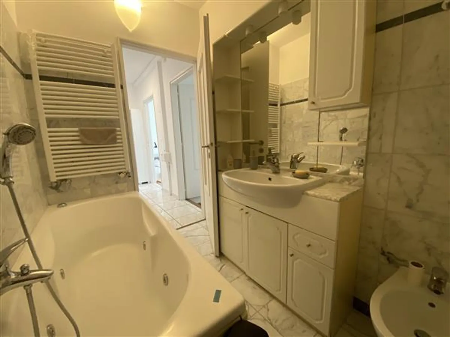 Appartamento Elegante con Vista Lago - Foto 6 di 10