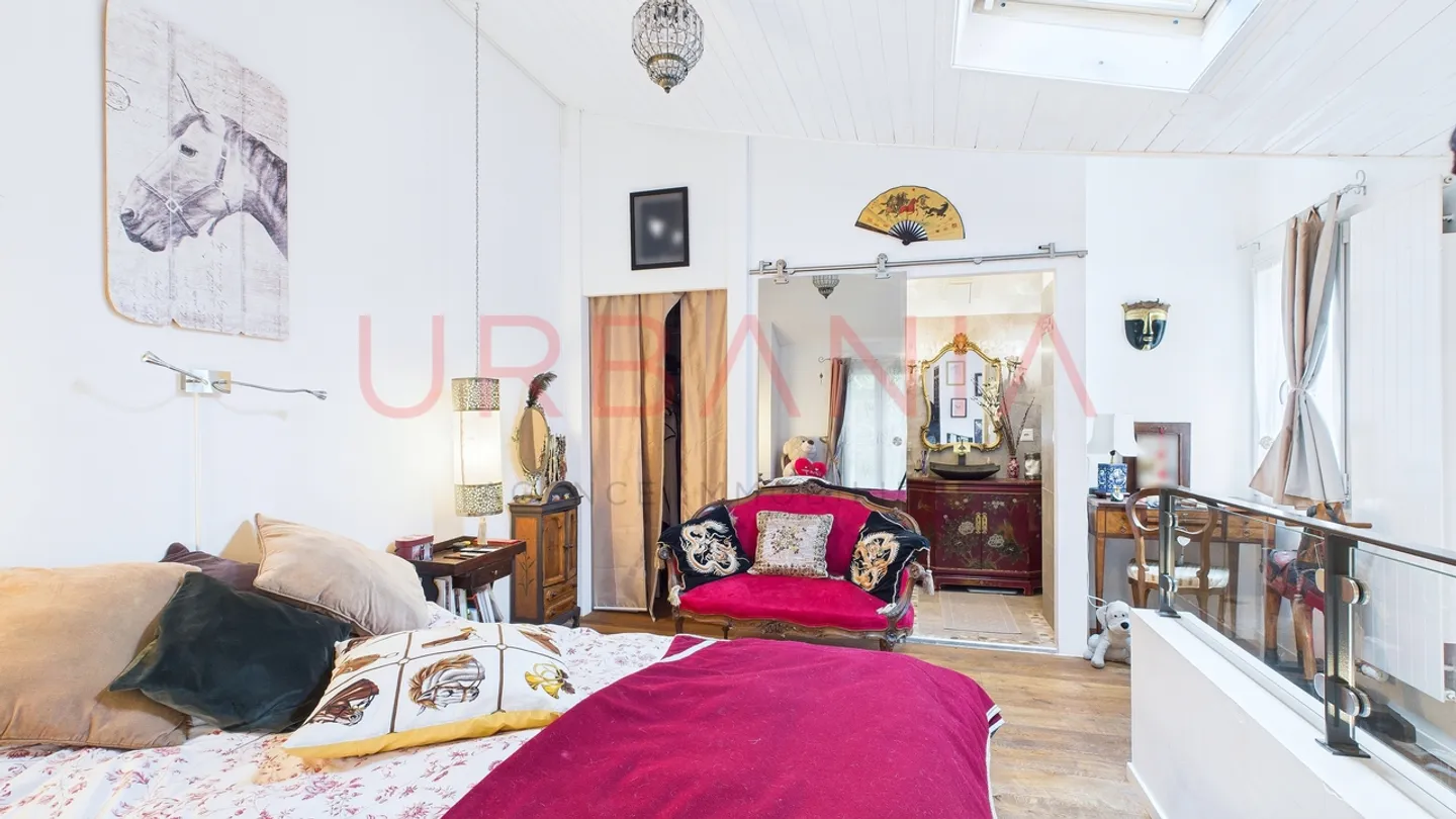 Town House - Photo 8 of 13