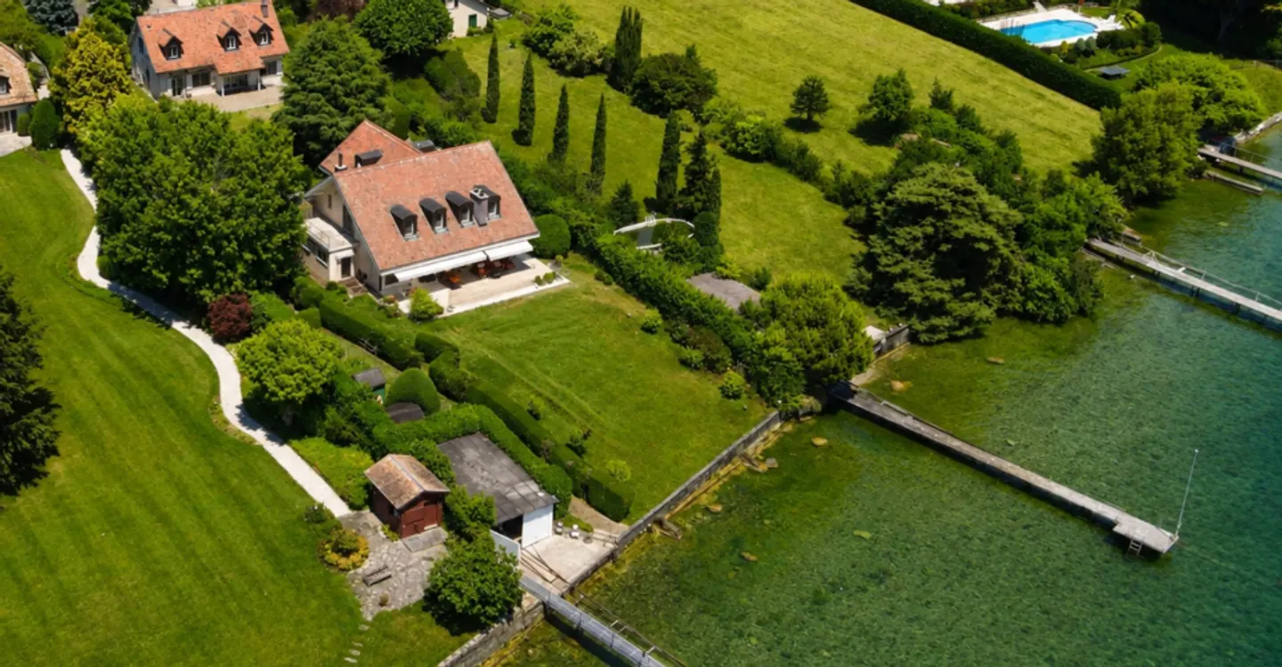 Villas au bord du lac - Photo 2 sur 12