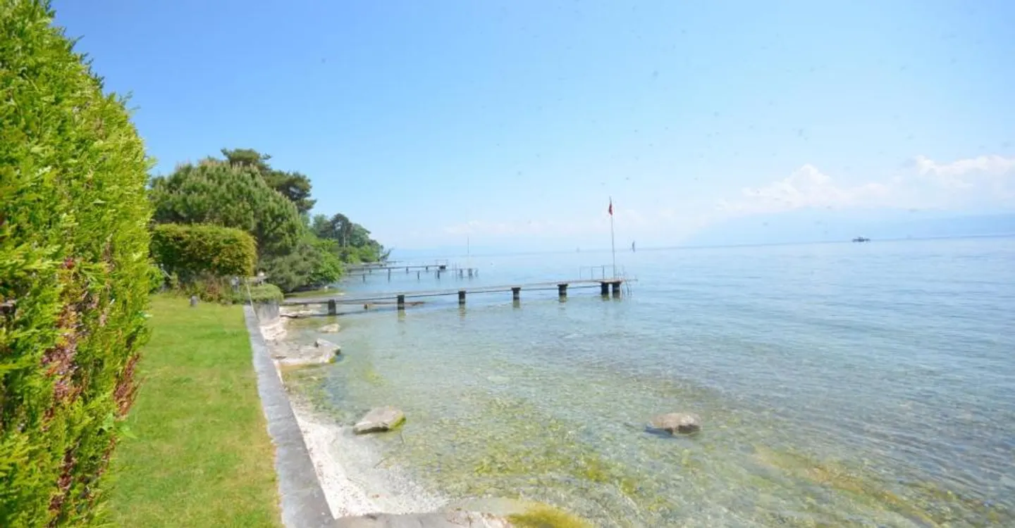 Villas au bord du lac - Photo 3 sur 12