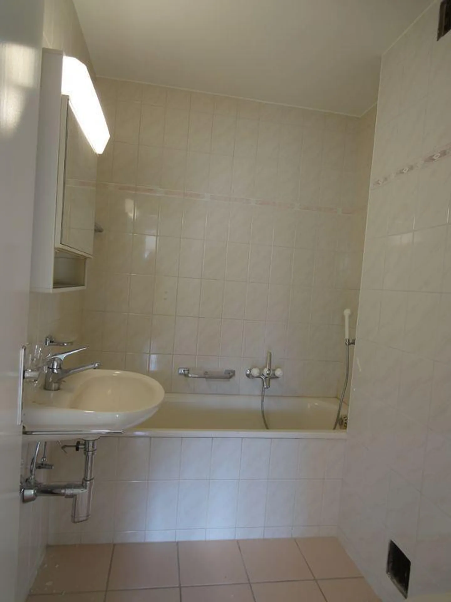 Beautiful Apartment in a Central Location in Breitenbach - Photo 4 of 9