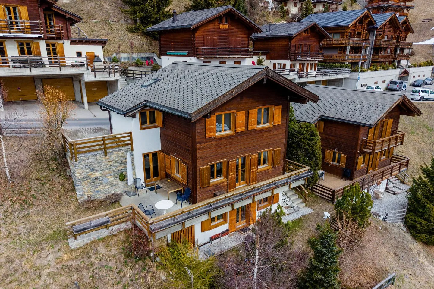 Chalet Le Nid à St-Luc – Studio 30m2 avec grande terrasse, à 200m des pistes - Photo 2 sur 10