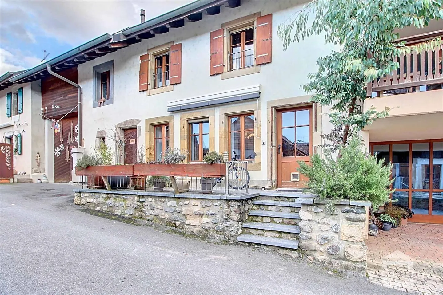 6,5-Zimmer-Haus - Foto 2 von 12