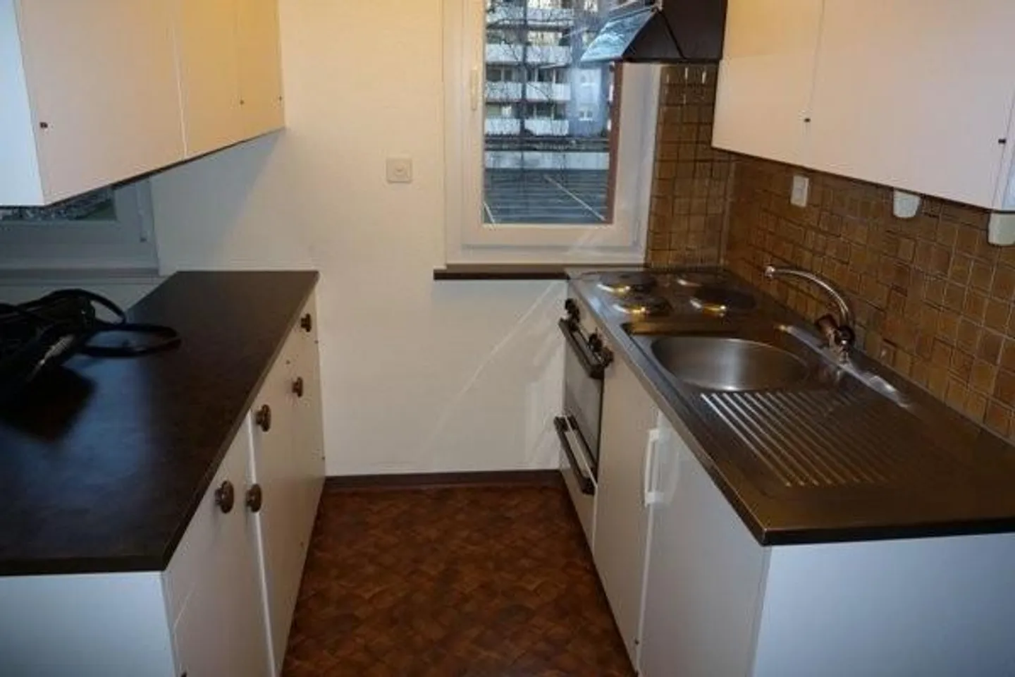 LOUER SANS CAUTION - Petit appartement près de l'aéroport - Photo 3 sur 4