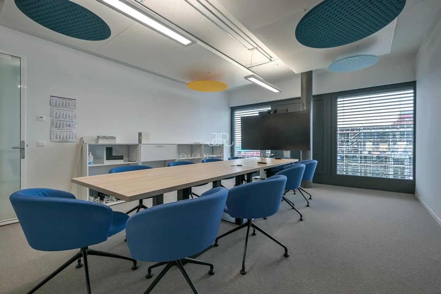 700 m2 di uffici in affitto in un edificio moderno - Foto 2 di 13