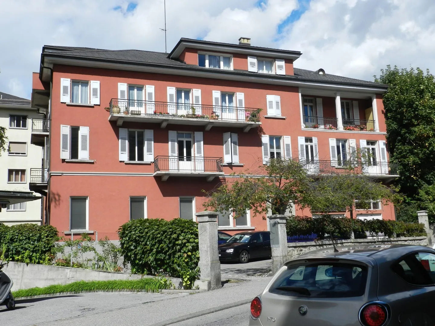 Appartement Charmant au Centre-ville - Photo 1 sur 9