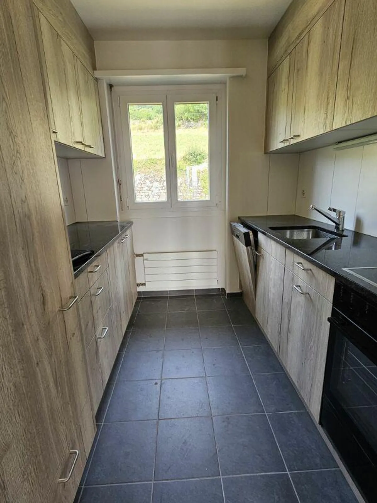 Appartamento cooperativo ristrutturato con vista sulle Alpi - Foto 5 di 16