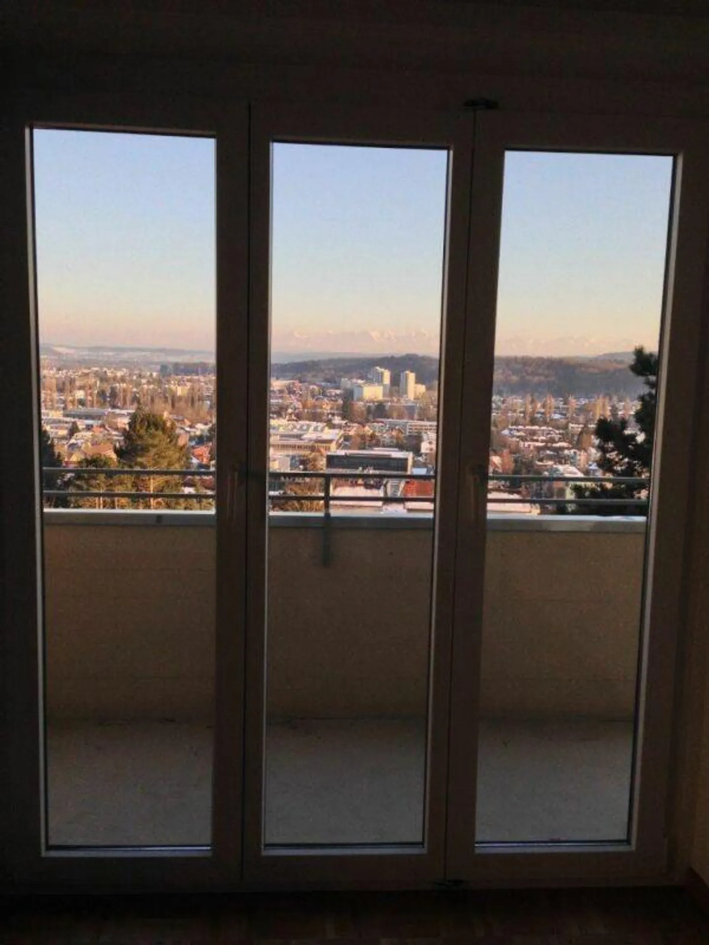 Appartamento cooperativo ristrutturato con vista sulle Alpi - Foto 13 di 16