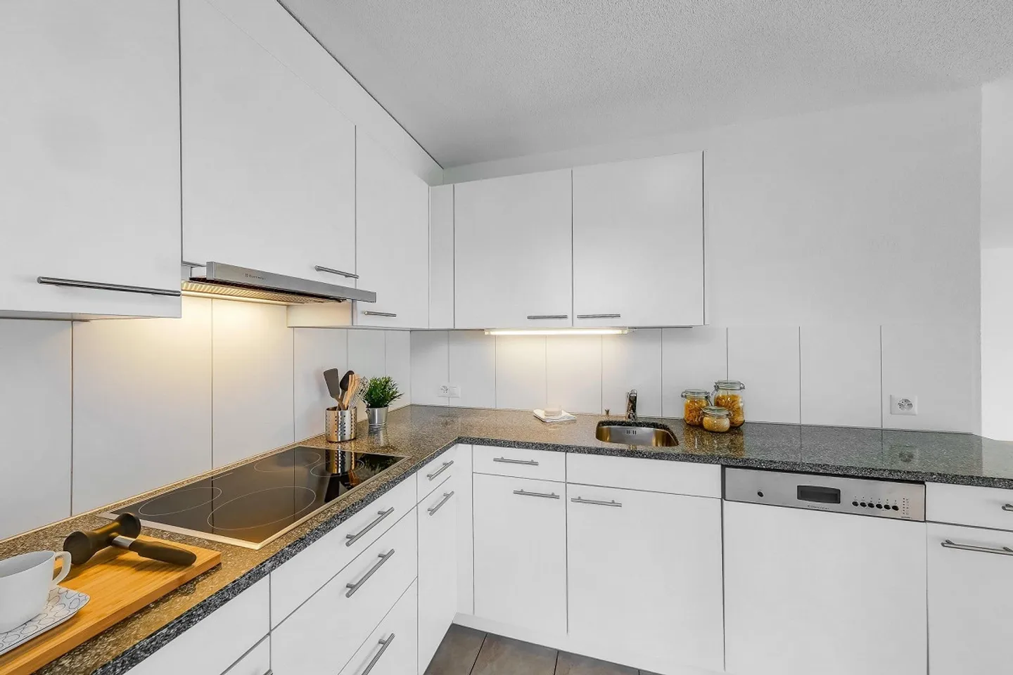 Appartement lumineux dans un quartier familial accueillant ! - Photo 3 sur 10