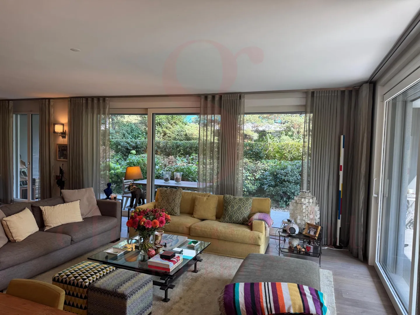 Superb high-end apartment - Photo 1 of 4