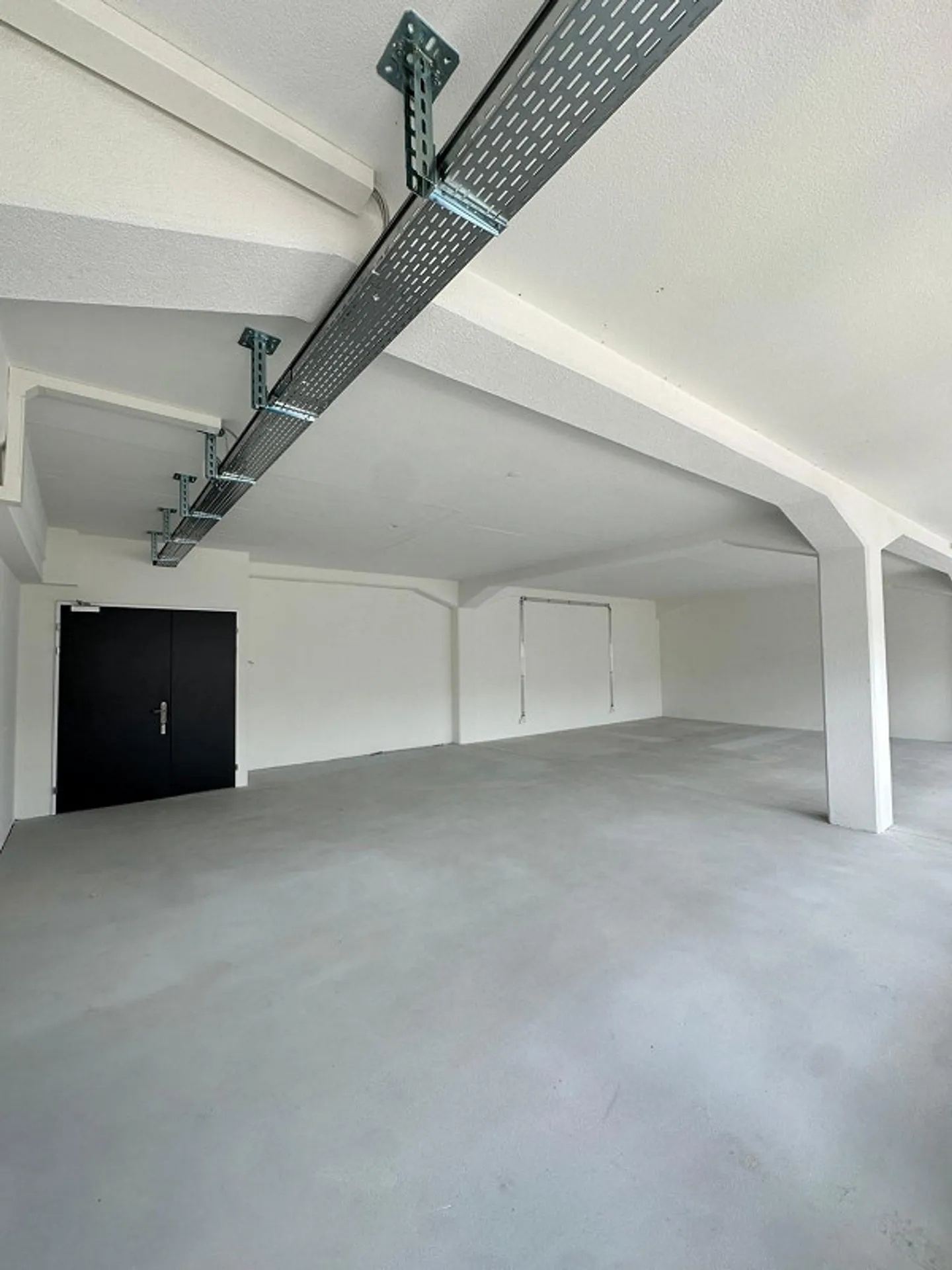 Spazi per uffici per concetti di open space e desk sharing - Foto 3 di 7