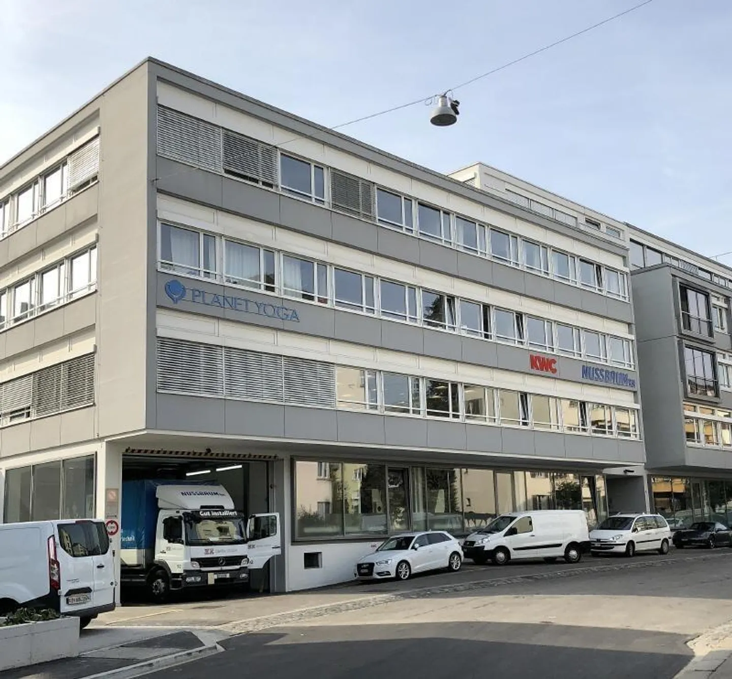 Spazi per uffici per concetti di open space e desk sharing - Foto 1 di 7