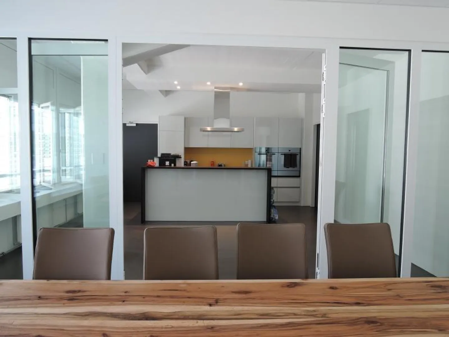 Spazi per uffici per concetti di open space e desk sharing - Foto 6 di 7