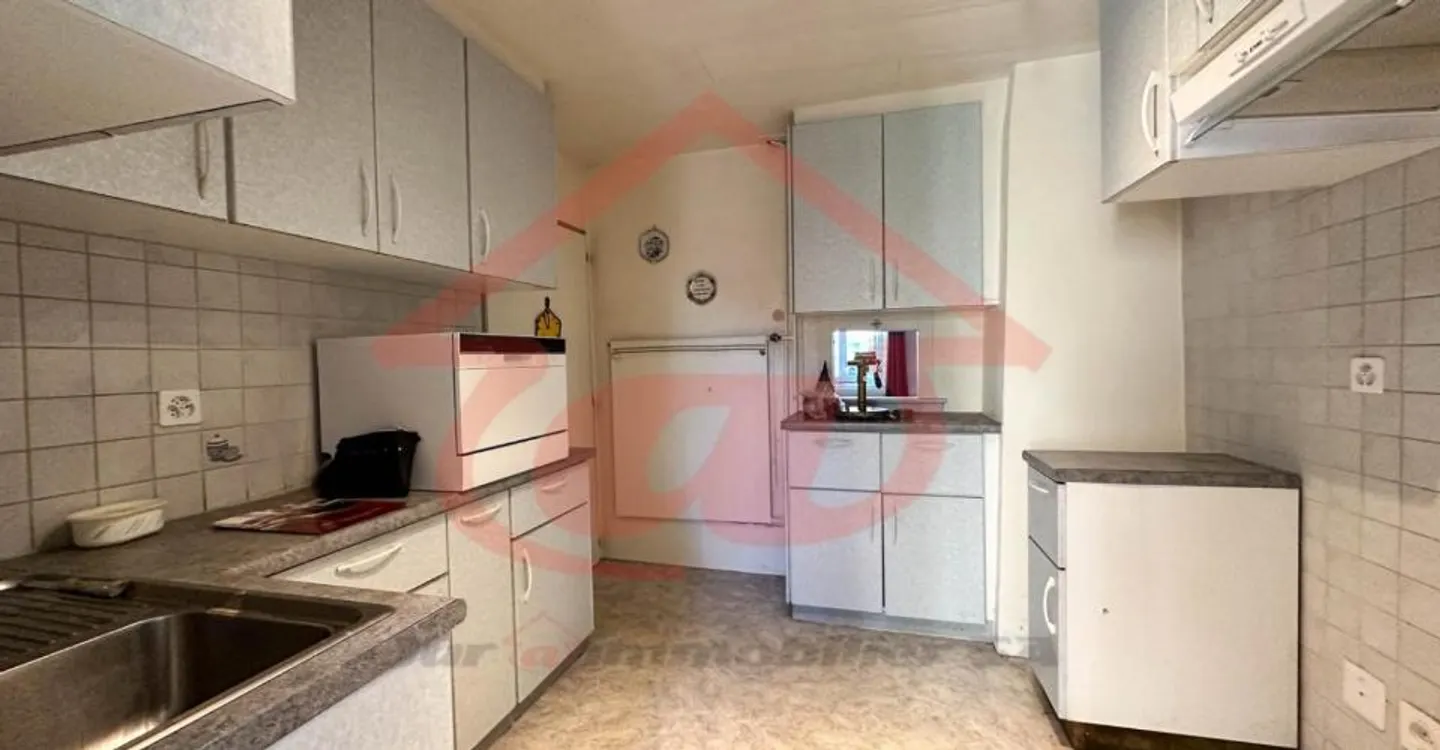 Residential building - Photo 6 of 17