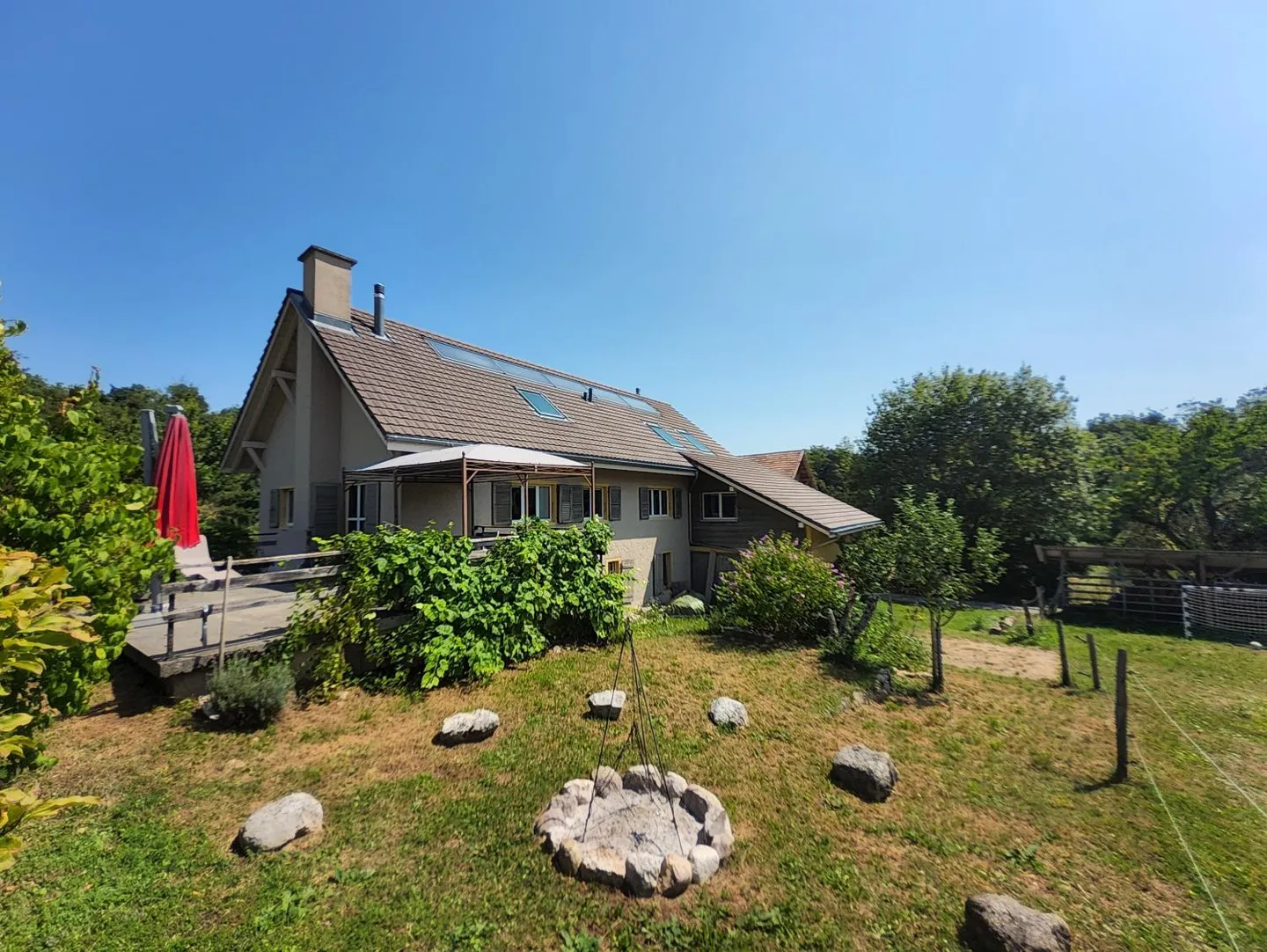 7-Zimmer-Haus - Foto 1 von 19