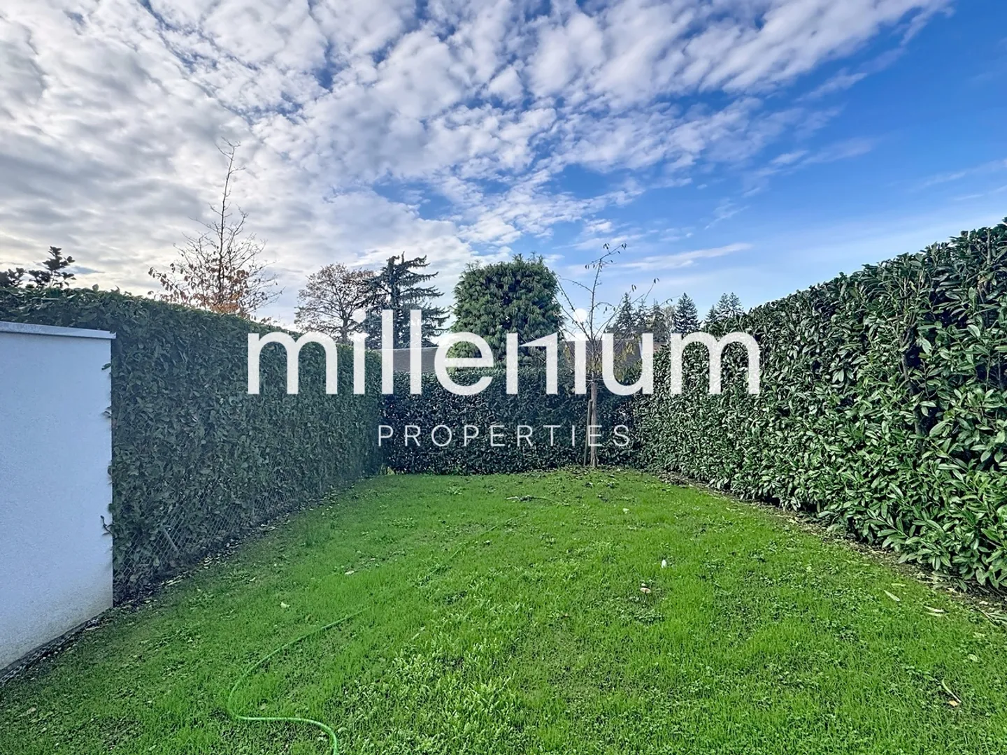 Superb Villa in Grand Saconnex - Photo 1 of 14