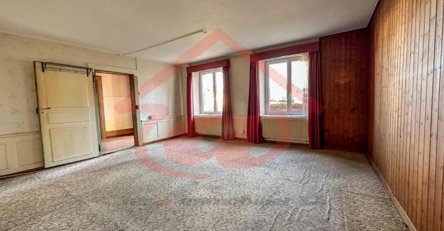 Residential building - Photo 11 of 17