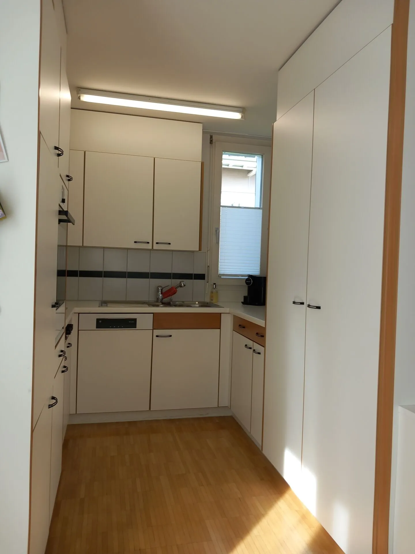Idillio familiare: Attraente casa unifamiliare con giardino in affitto - Foto 3 di 13