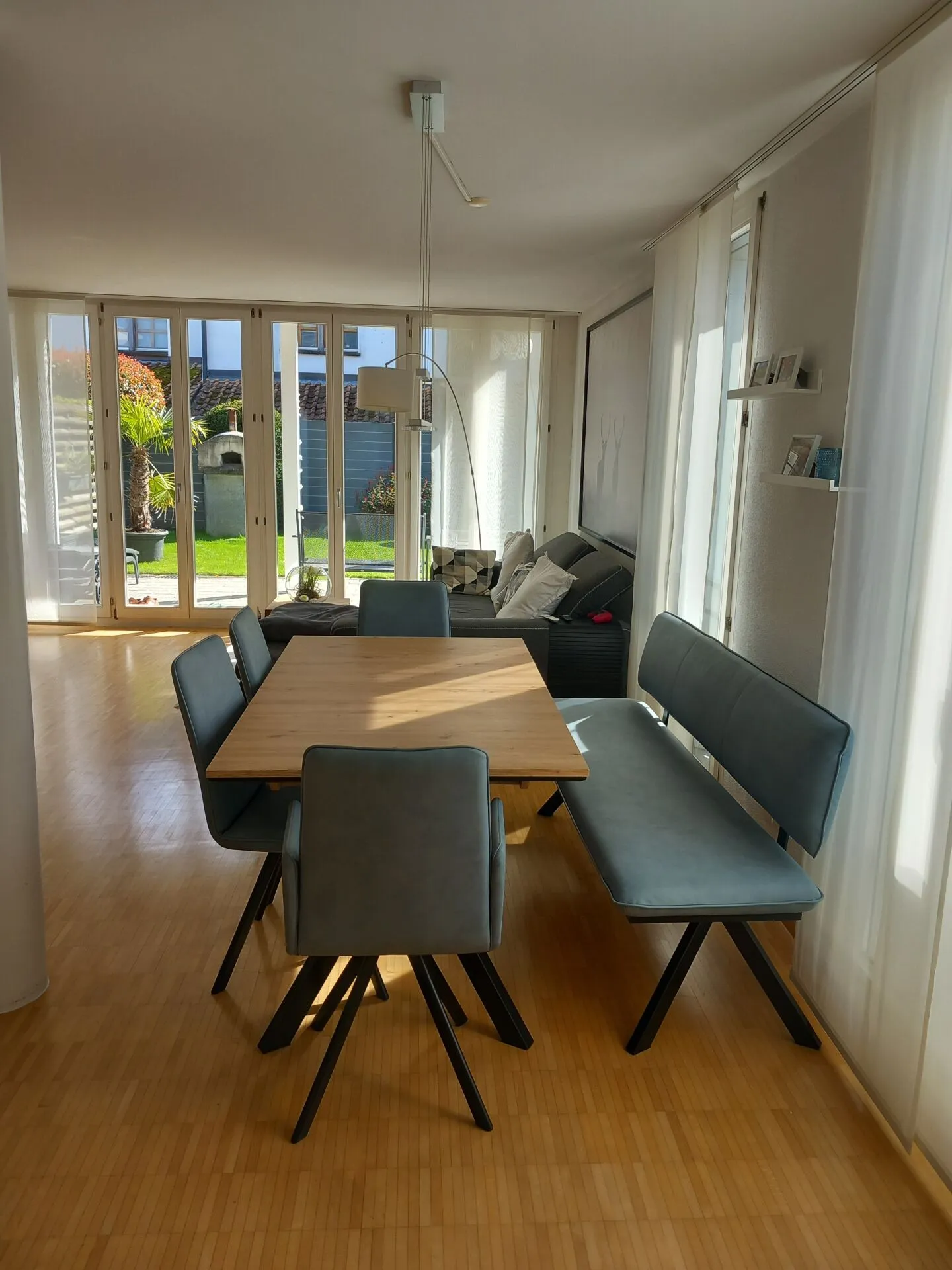 Idillio familiare: Attraente casa unifamiliare con giardino in affitto - Foto 7 di 13