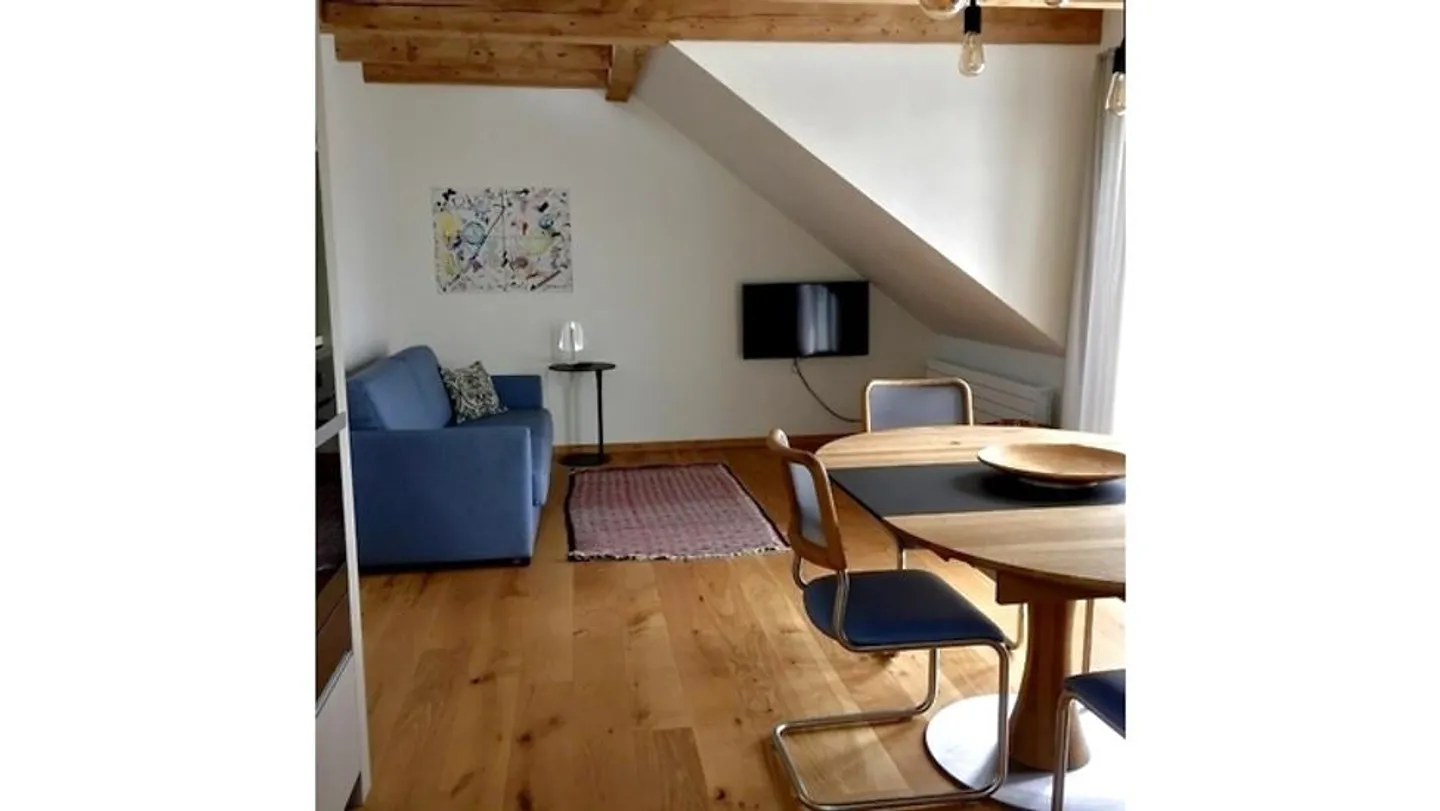 Charmante Dachwohnung in Bern - Foto 1 von 10