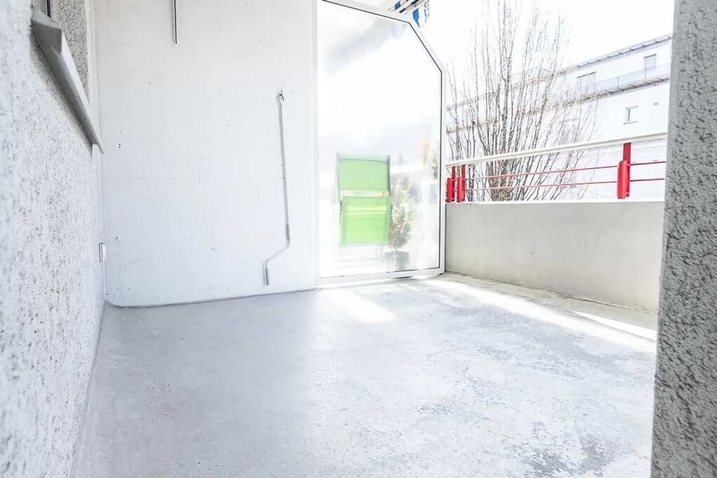 In the heart of the city yet surrounded by greenery! Ideal for families! - Photo 12 of 12