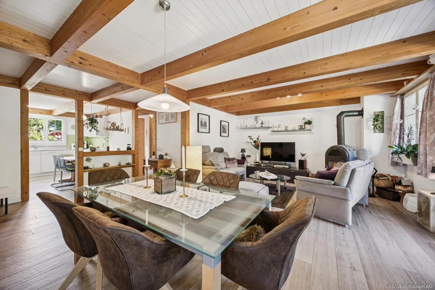 Extremely well-kept corner townhouse with winter garden and beautiful - Photo 6 of 20