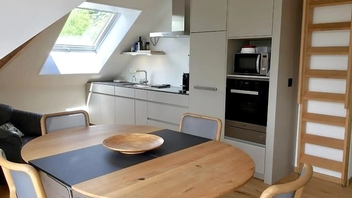 Charmante Dachwohnung in Bern - Foto 2 von 10