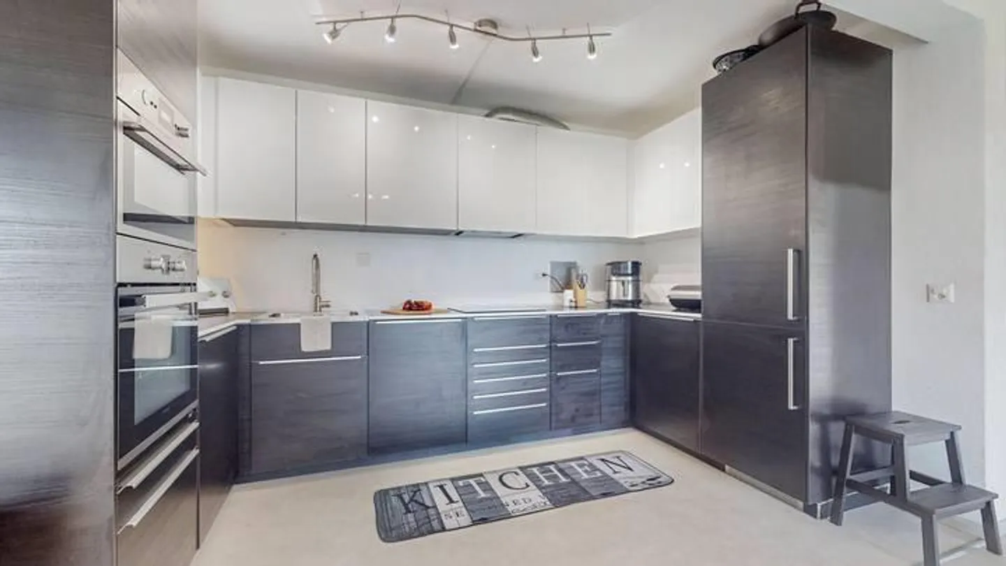 UNA CASA, DUE MONDI – LOFT E APPARTAMENTO IN LEGGE IN DIALOGO - Foto 2 di 8