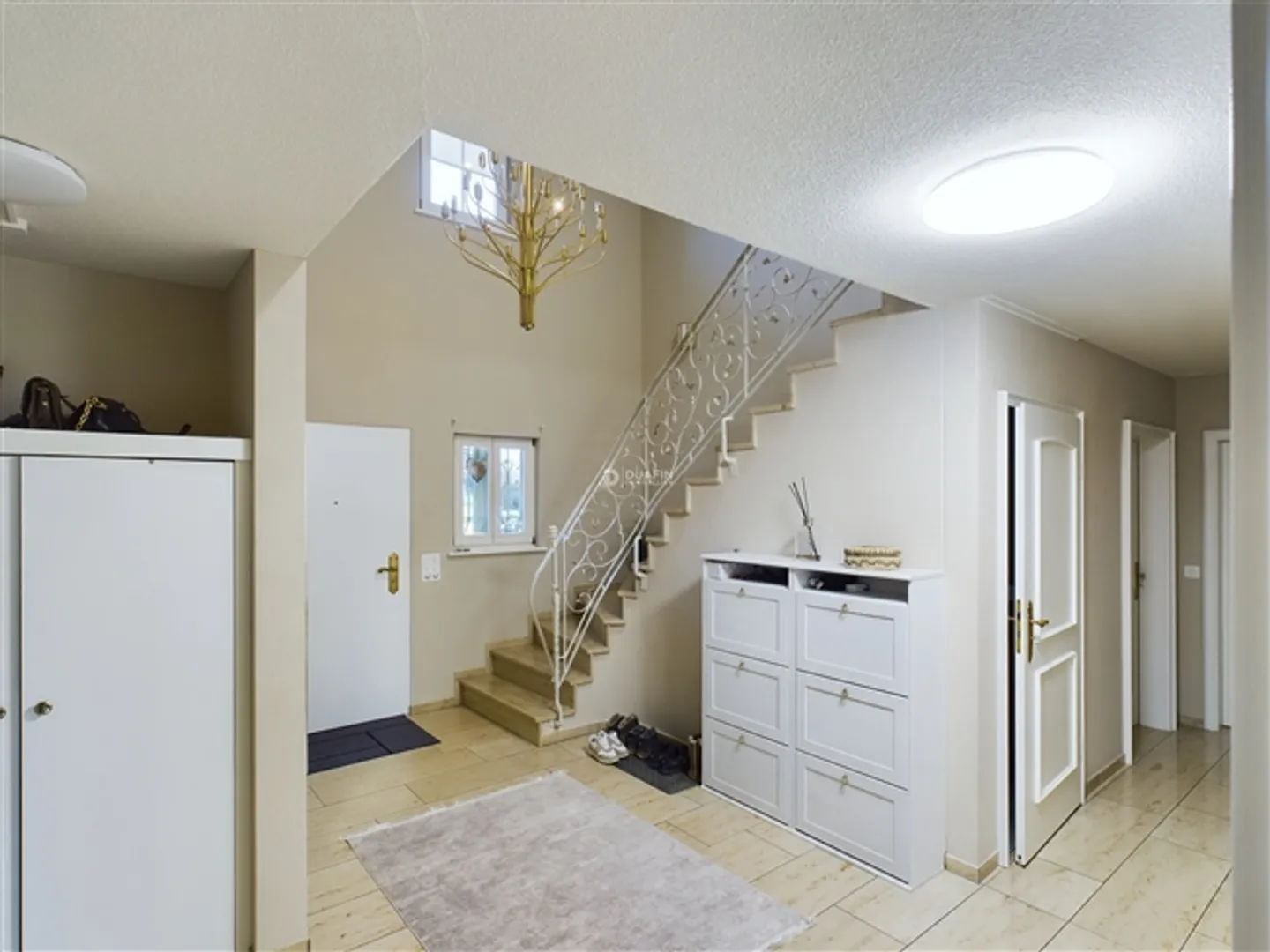 Villa di 8,5 stanze con piscina e appartamento a Oberentfelden - Foto 4 di 13