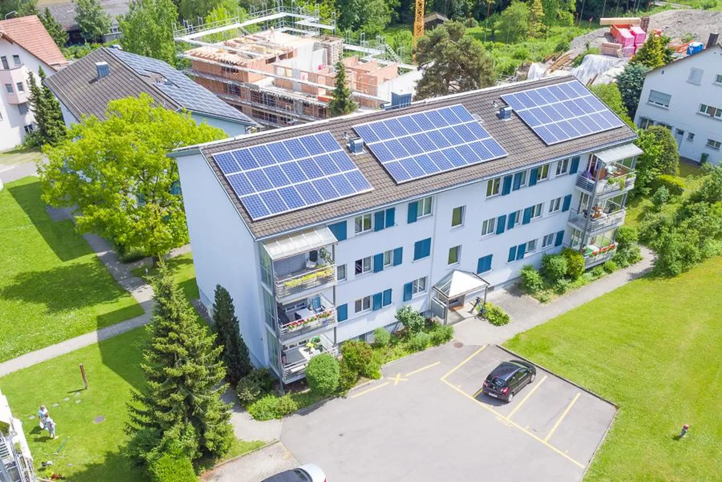 tolle 4.5 Zimmer-Wohnung zu vermieten - Foto 1 von 8