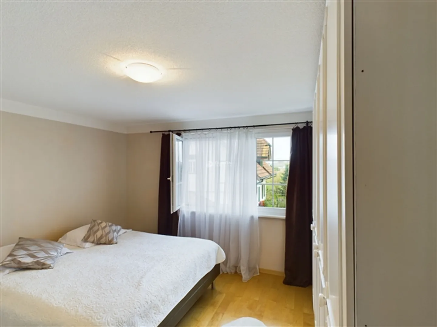 Villa di 8,5 stanze con piscina e appartamento a Oberentfelden - Foto 12 di 13