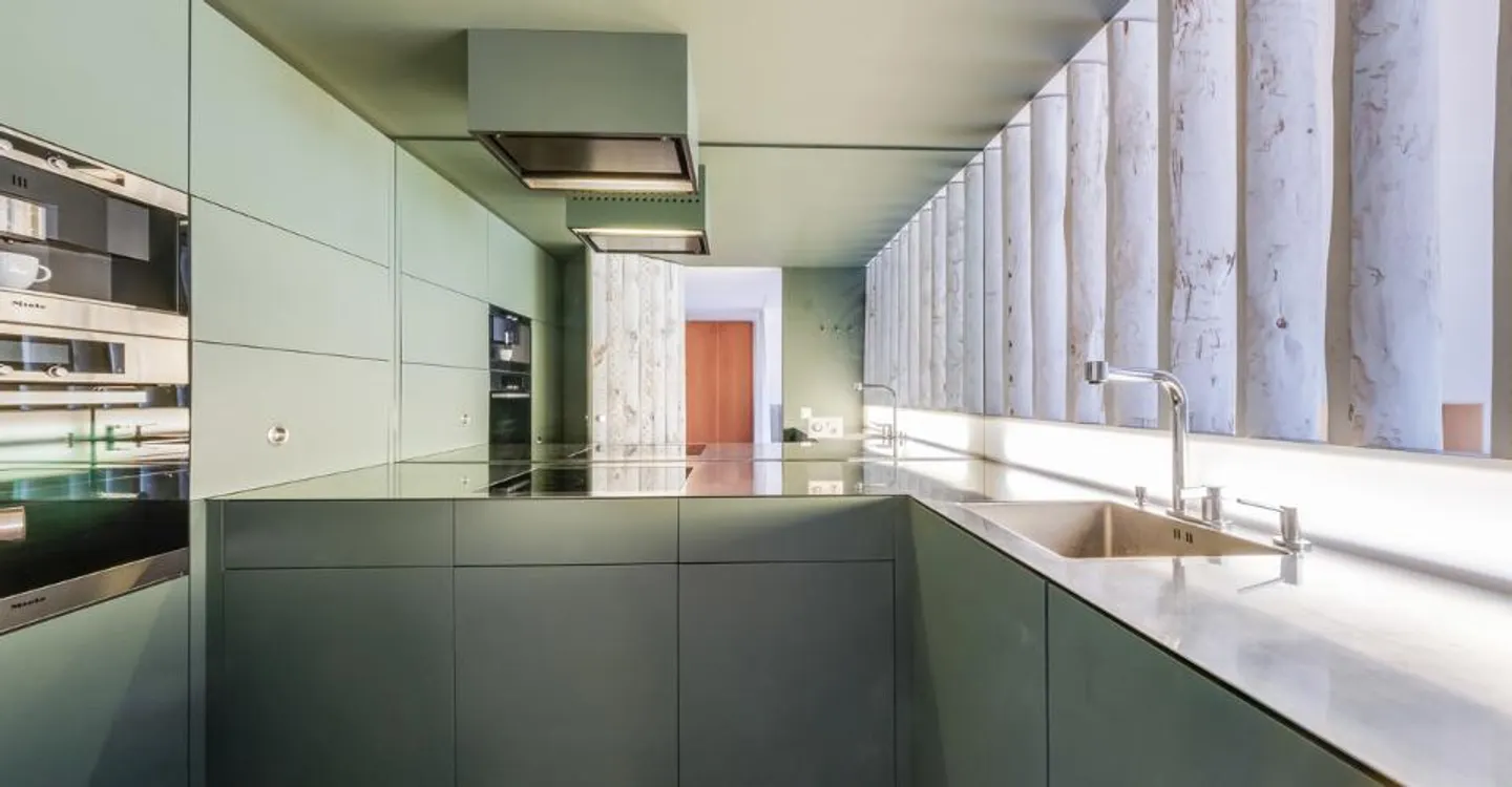 RENOVIERTES WOHNUNG - NAHE DEM ZENTRUM - UNVERBAUBARES AUSBLICK - EXKLUSIV - Foto 3 von 11