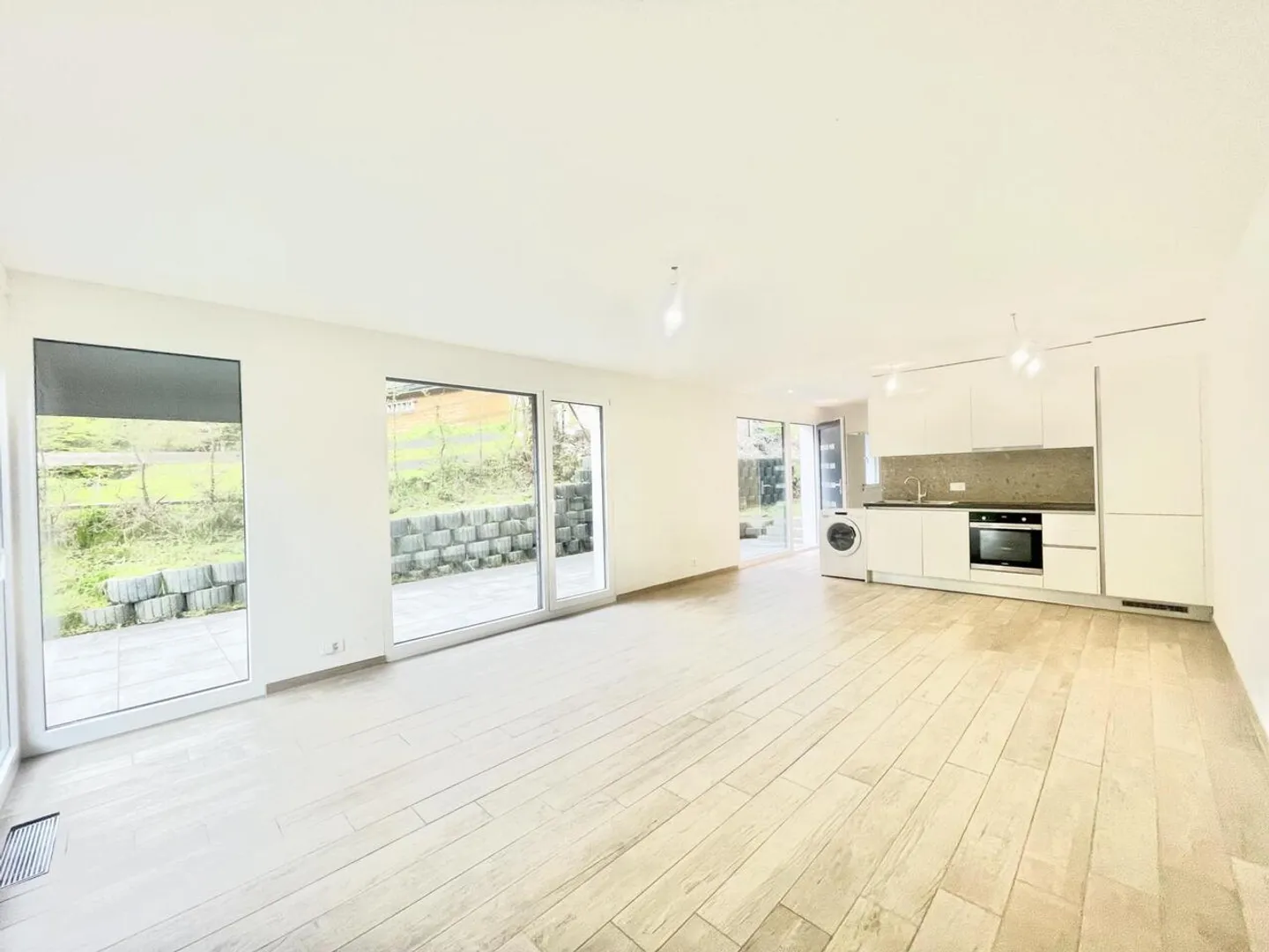 Appartement Charmant avec Jardin - Photo 2 sur 7