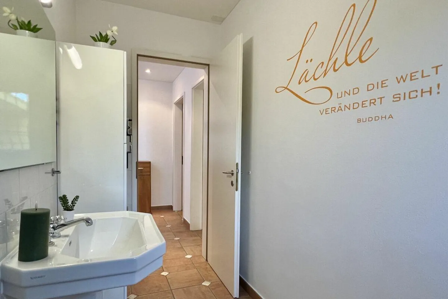 Villa in posizione soleggiata tutto l'anno con casa per gli ospiti separata e bellissima proprietà - in ottime condizioni! - Foto 29 di 30