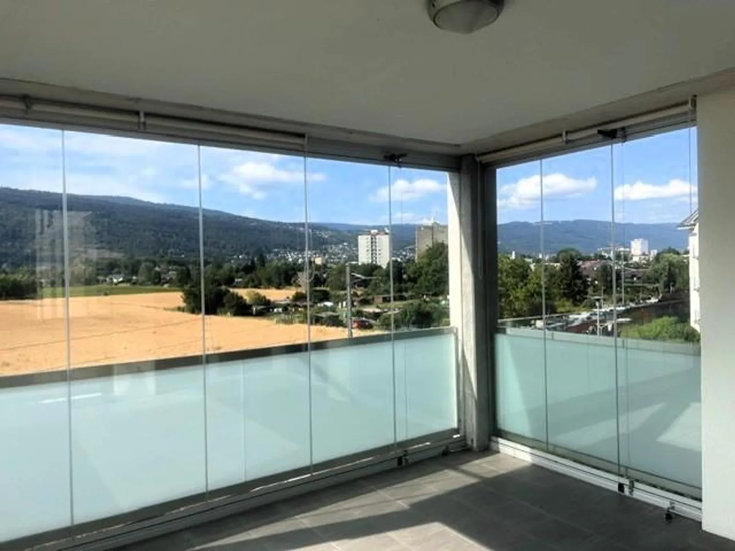 Magnifique appartement de 5,5 pièces au 1er étage à Ipsach au bord du lac de Bienne - Photo 10 sur 20