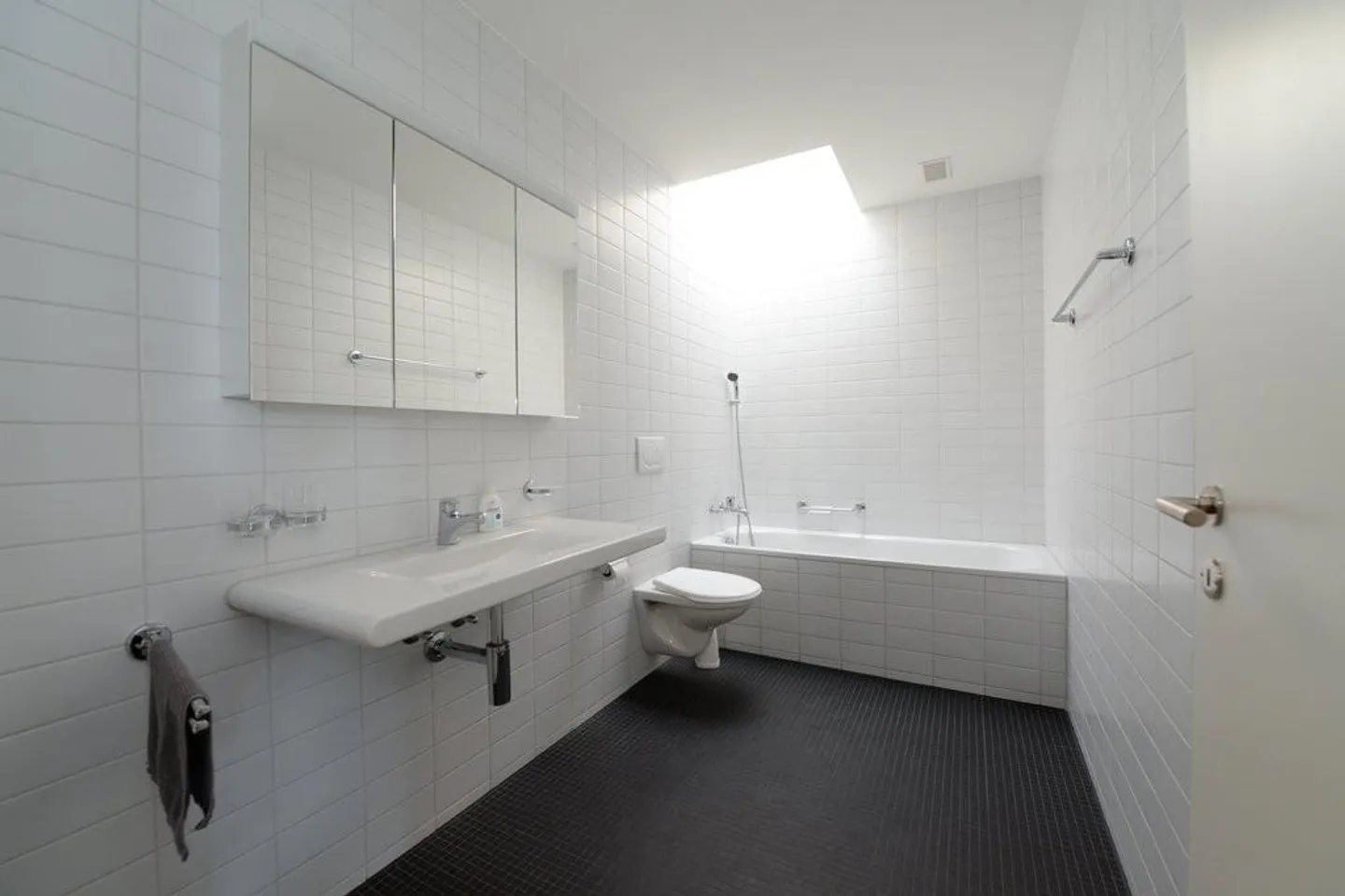 Moderne 4.5-Zimmerwohnung - Foto 8 von 11