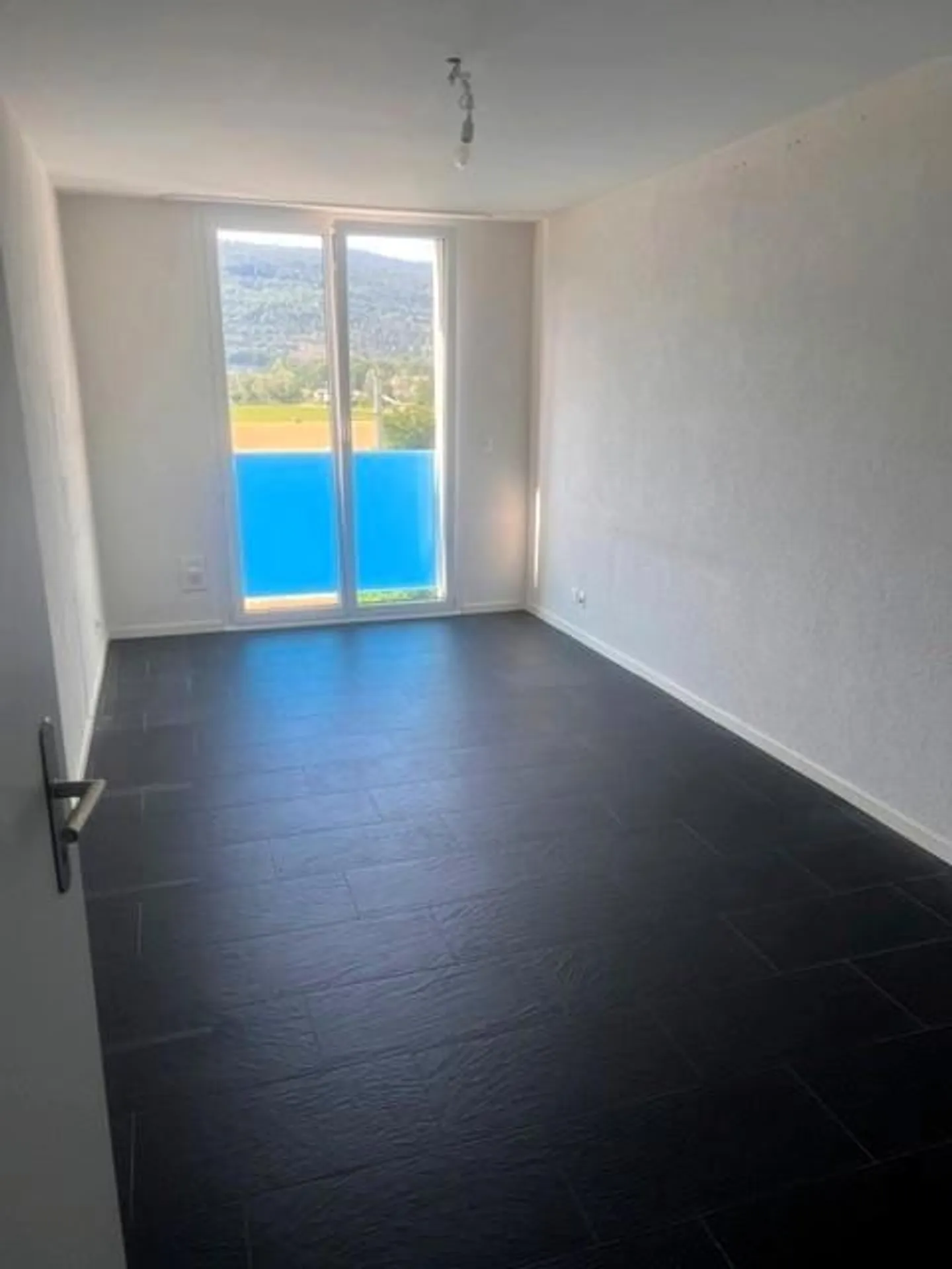 Magnifique appartement de 5,5 pièces au 1er étage à Ipsach au bord du lac de Bienne - Photo 16 sur 20
