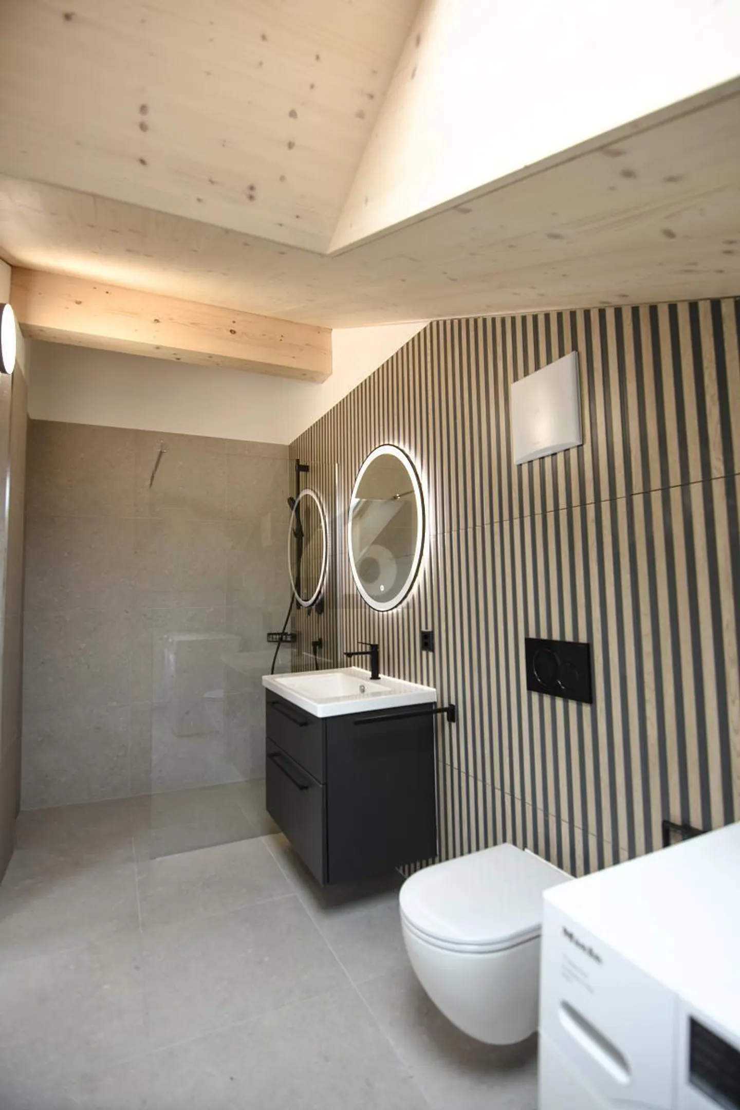 Stilvolle Wohnung am Werdenbergersee - Foto 3 von 6