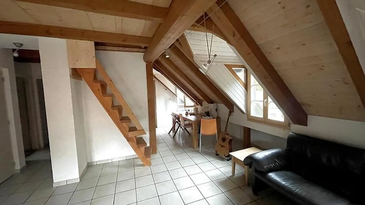 3½-ZIMMER-WOHNUNG IN BIEL/BIENNE (BE), MÖBLIERT, BEFRISTET - Foto 2 von 8