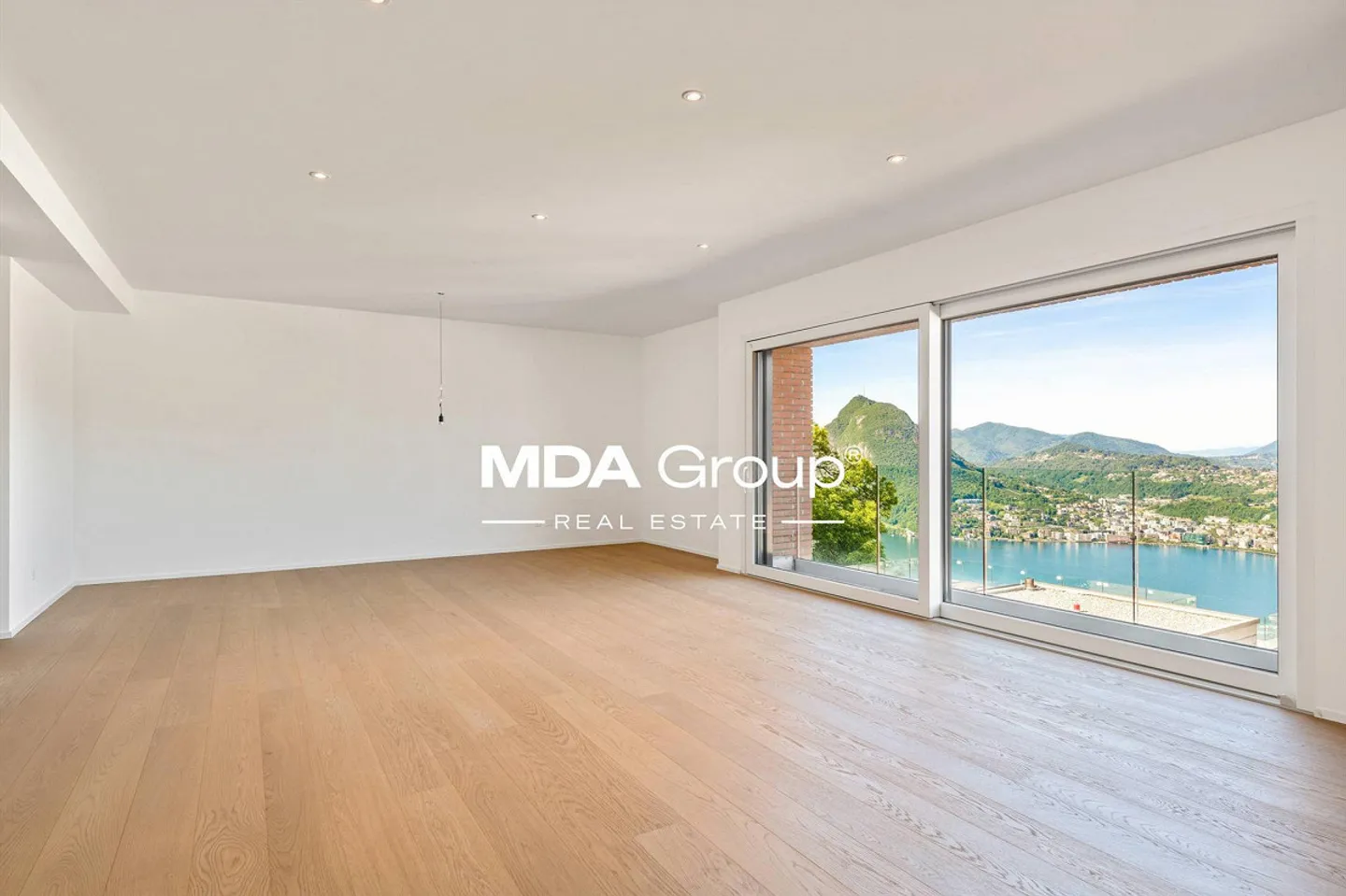 Villa - Aldesago - Photo 1 sur 8