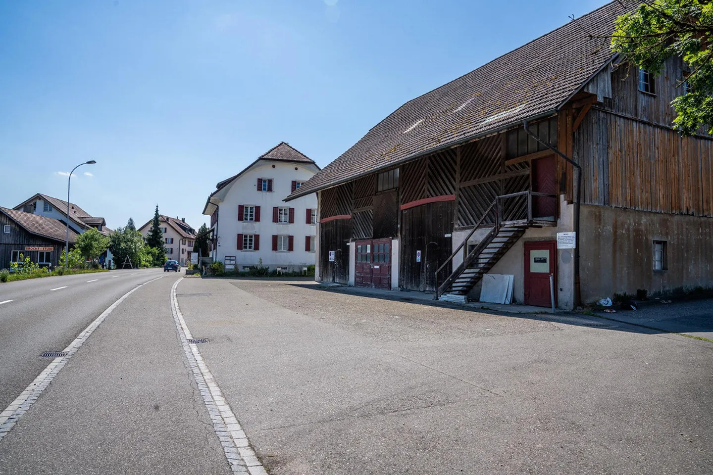 Modernes Einfamilienhaus mit Garten - Foto 6 von 8