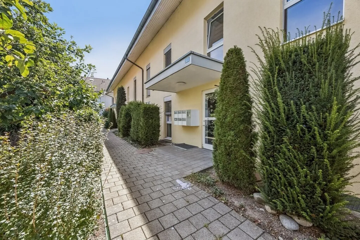 Moderne 3.5-Zimmerwohnung - Foto 1 von 10