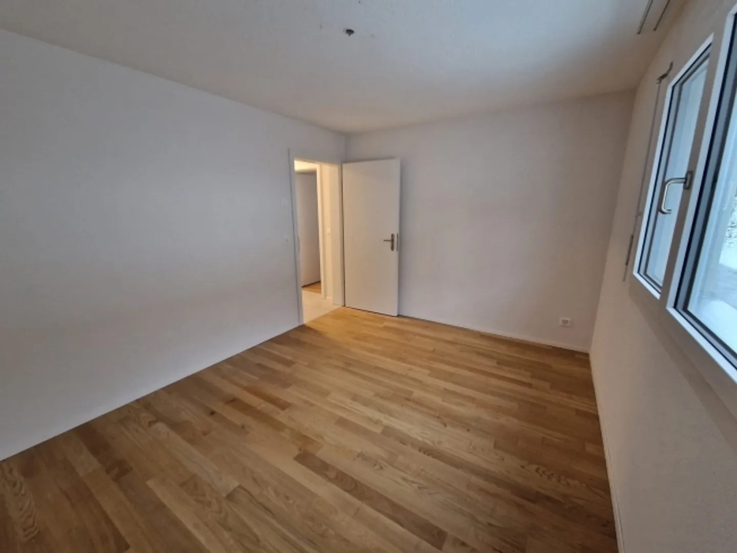 Living happiness in the green with sunny view - Photo 7 of 7