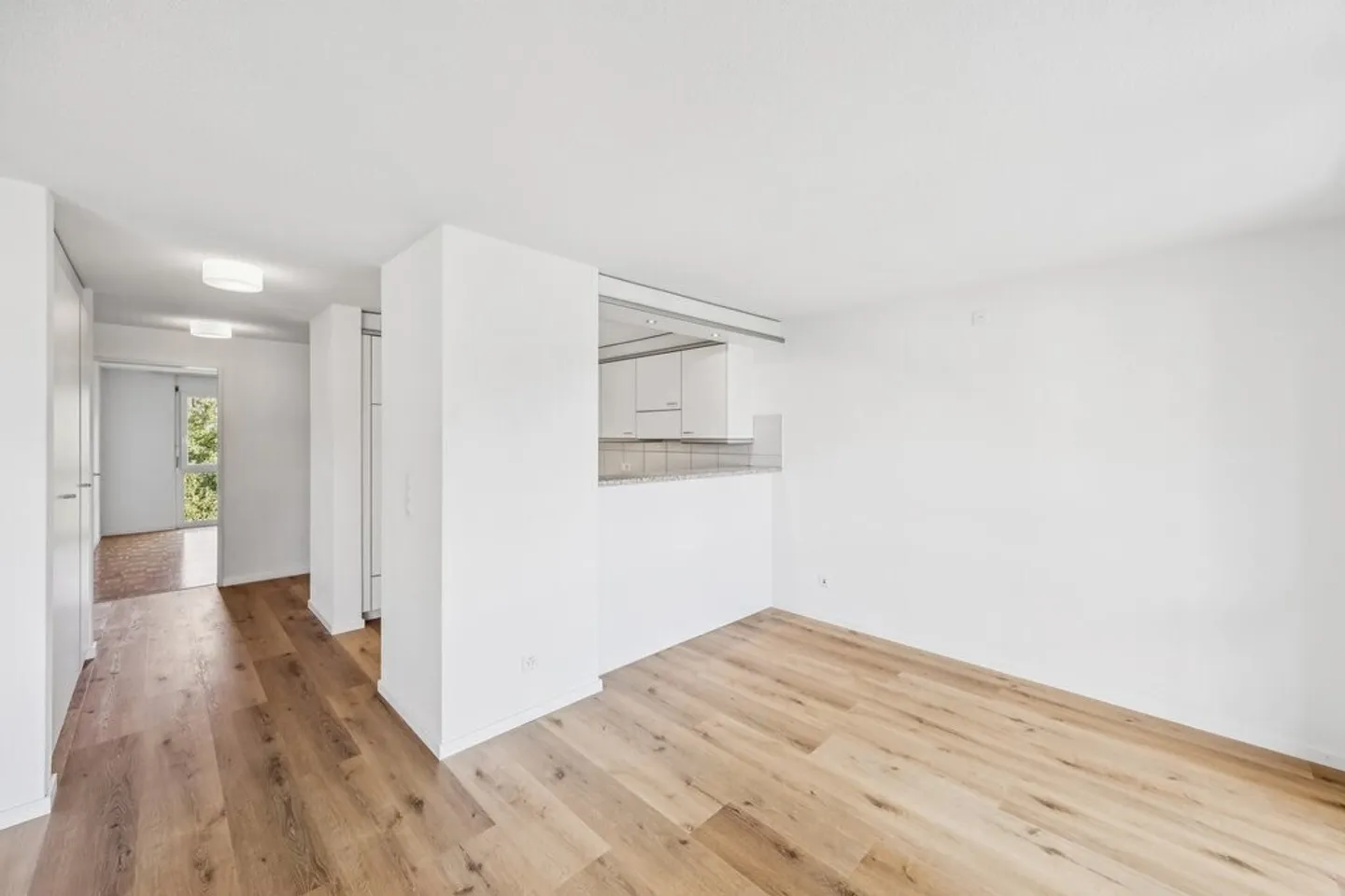Moderne 3.5-Zimmerwohnung - Foto 2 von 10